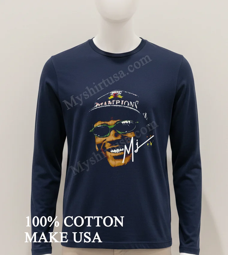 Chicago Bulls Champions Michael Jordan Portrait Signature Shirt Hoodie Shirt