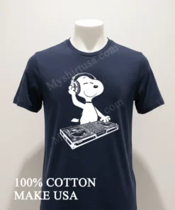 Snoopy Dj Mixing Music On Turntable Graphic funny america t-shirts